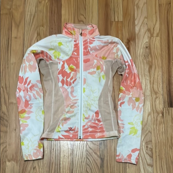 lululemon athletica Jackets & Blazers - Pastel lululemon Jacket with Fitted Silhouette and Full-Length Zipper